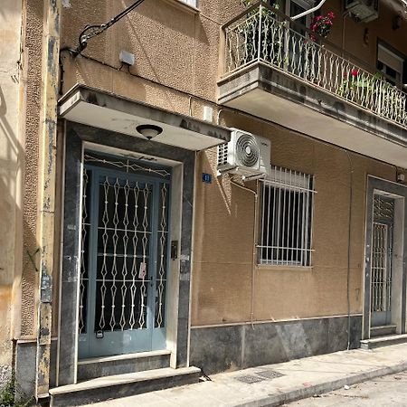 Ferienwohnung Ζεστή Φωλίτσα Στο Κέντρο. Athen Exterior foto