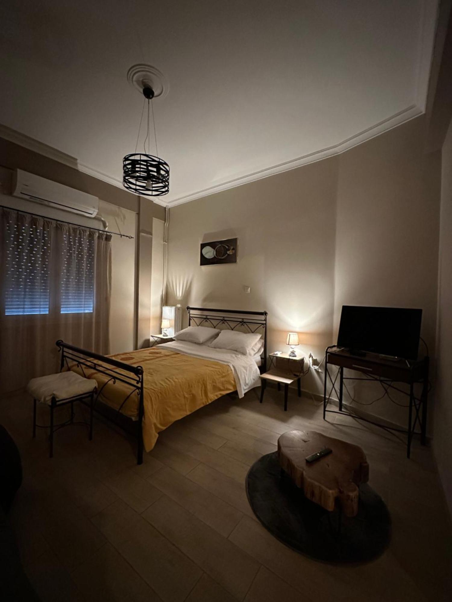 Ferienwohnung Ζεστή Φωλίτσα Στο Κέντρο. Athen Exterior foto