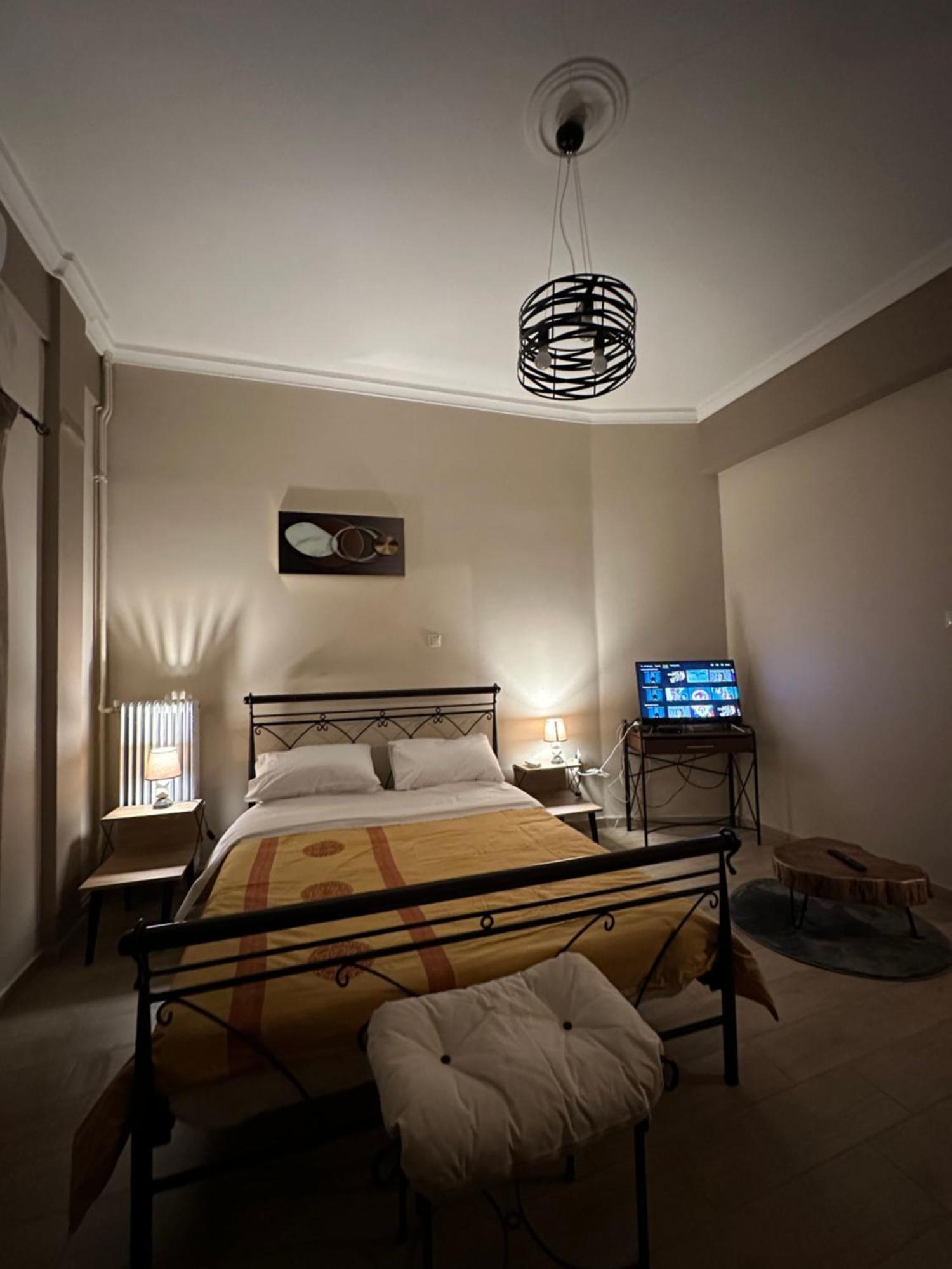 Ferienwohnung Ζεστή Φωλίτσα Στο Κέντρο. Athen Exterior foto